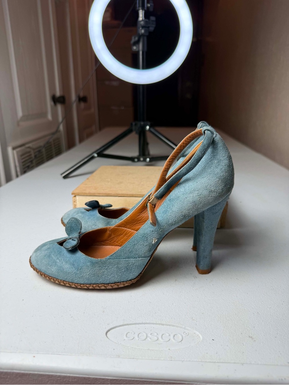 Marc Jacobs dusty blue suede heels Sz 8.5 Broken hook - Picture 3 of 13
